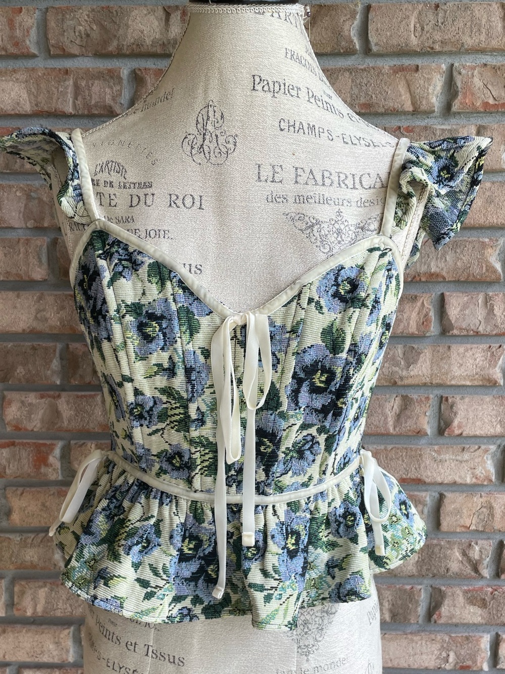 Sofie the Label Floreana Cottage Floral Tapestry Ruffle Peplum Corset Top. NWT
